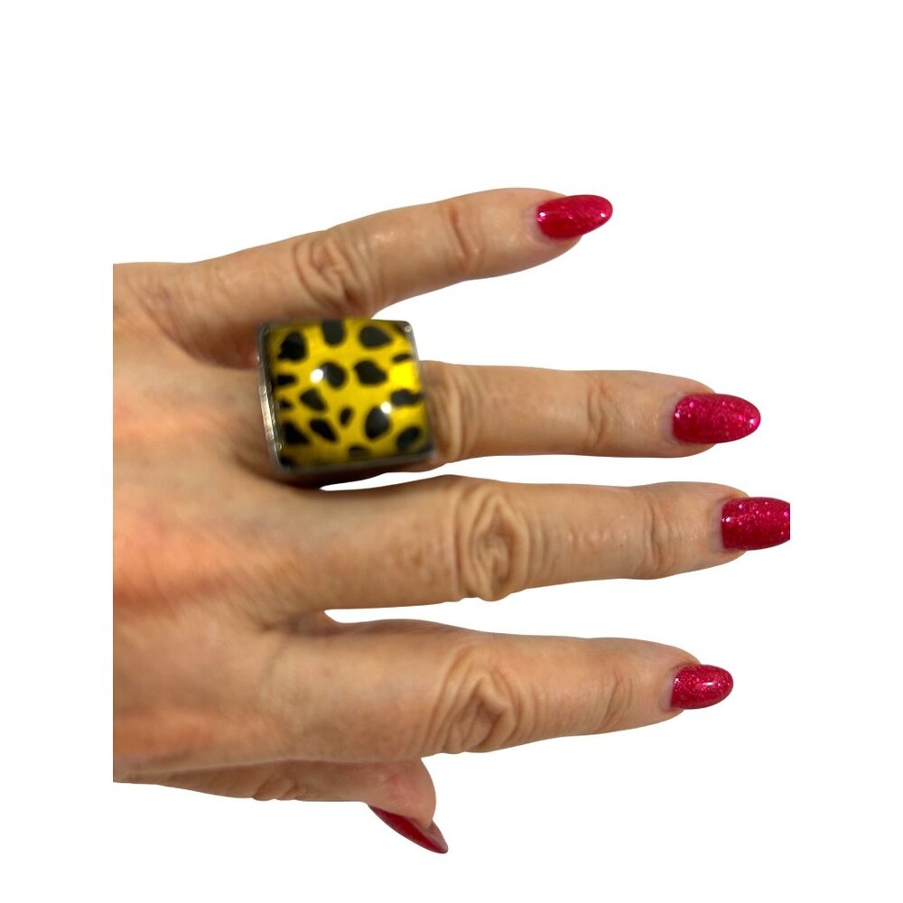 Women’s Vintage Fashion Ring Yellow Cheetah 5 Square Lucite Chunky Statement